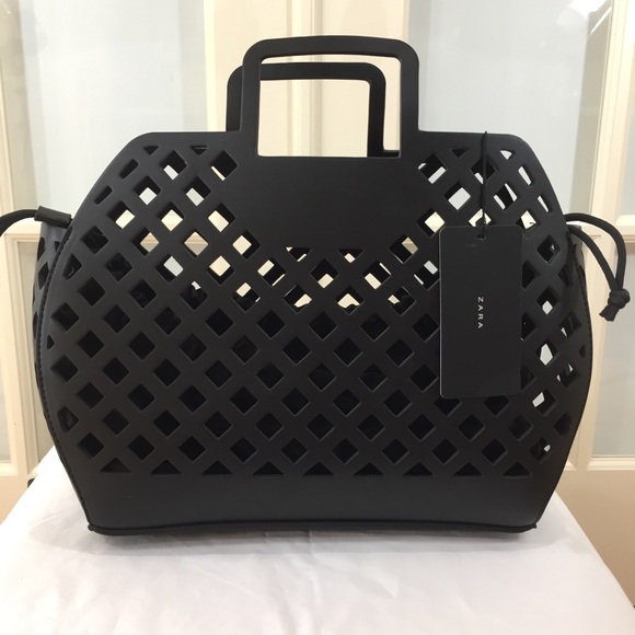 Zara Handbags - NWT ZARA Basic Collection Vinyl Die-Cut Purse/Bag